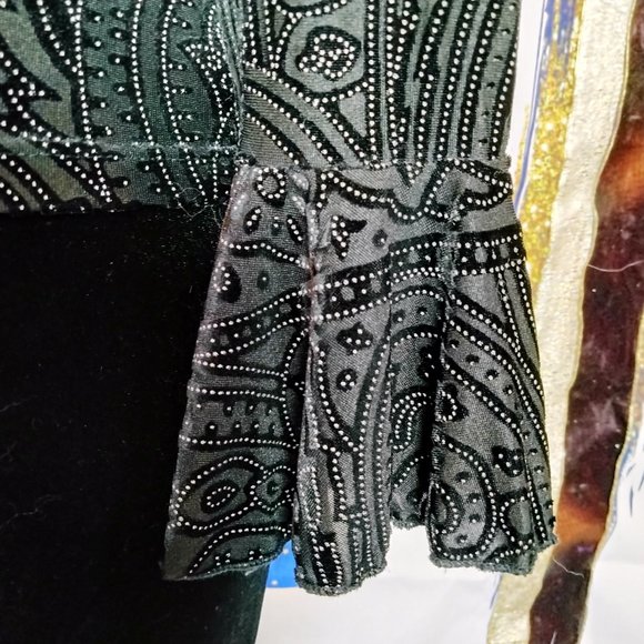 Olivia Paige top Black Burnout Bell sleeves size S - Picture 8 of 10